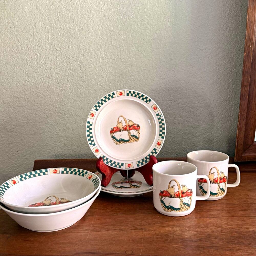 Gibson Pumpkins Ceramic Dinner Set Plates Bowl Mugs Microwave Safe Fall Vibes
